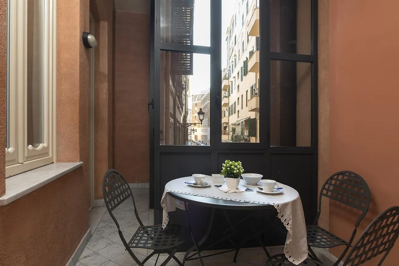 Dimora Storica Palazzo Marescalchi Belli Apartment Rome