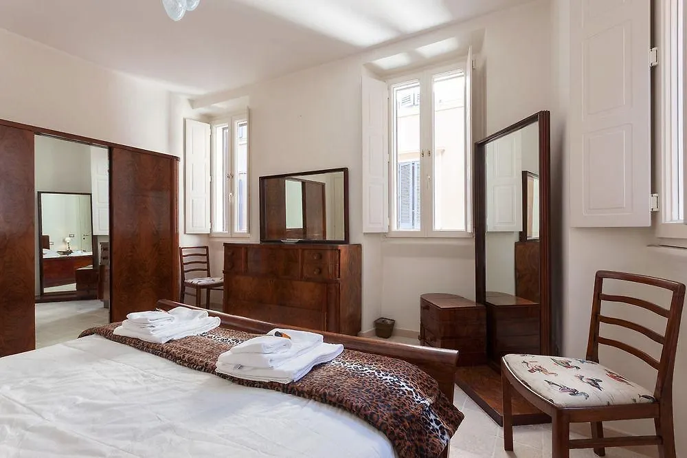 Apartamento Domus Ara Pacis Roma 0*,