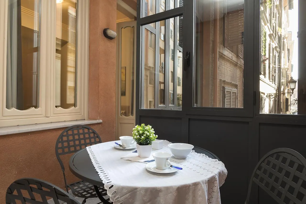 Apartamento Domus Ara Pacis Roma 0*,  Italia